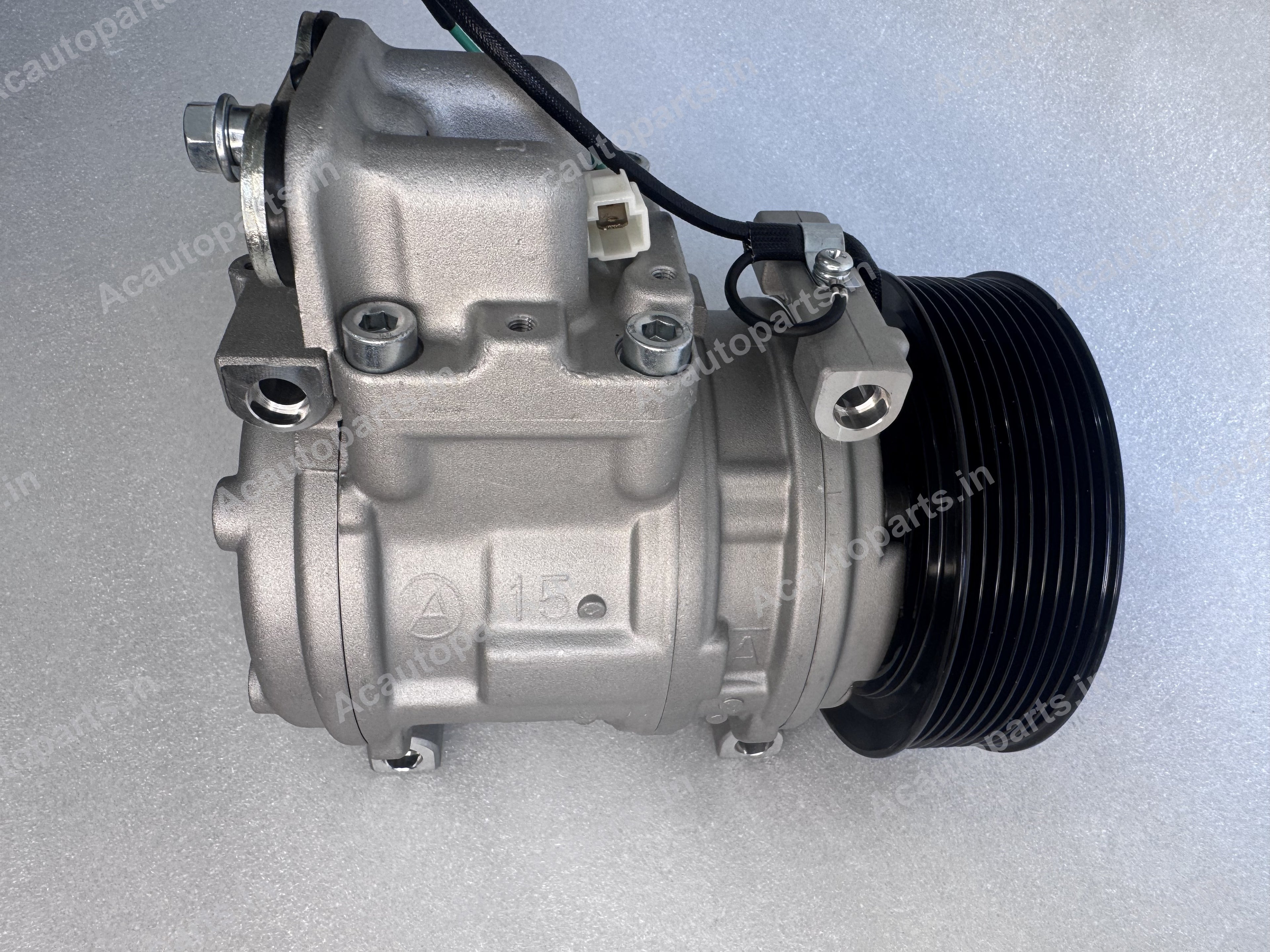 AC Compressor - BharatBenz Truck (24V)