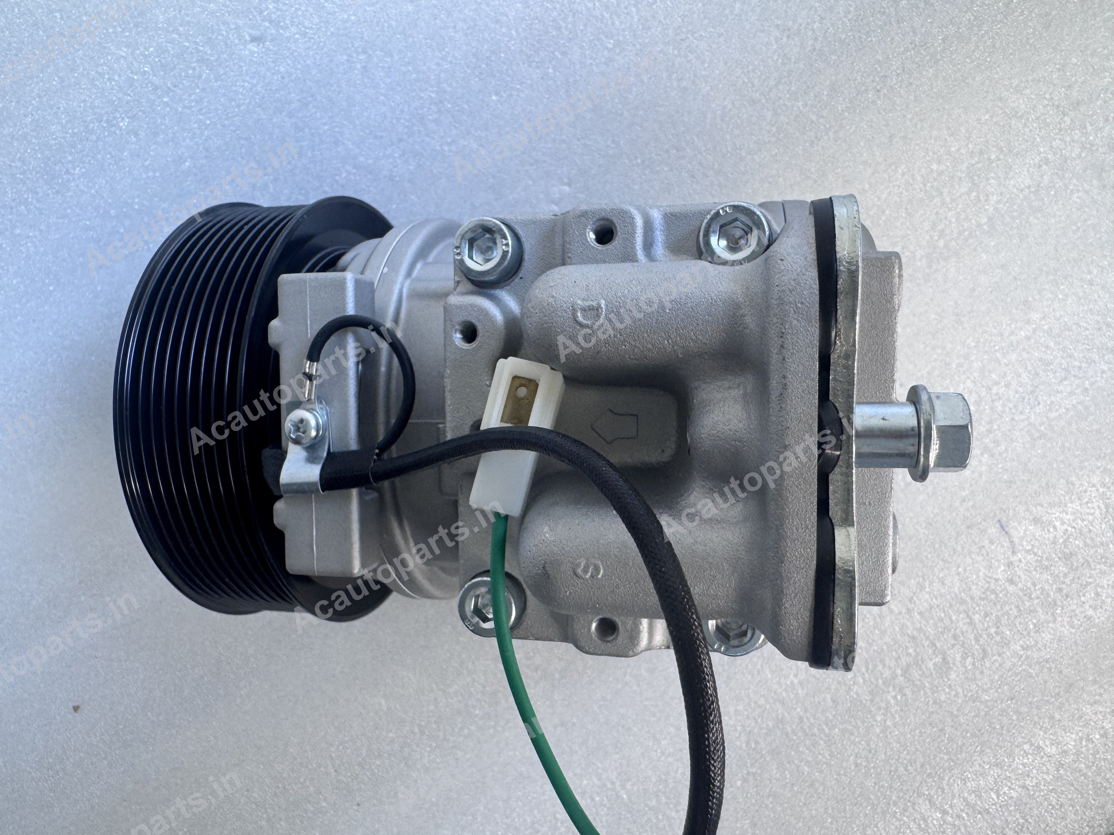 AC Compressor - BharatBenz Truck (24V)