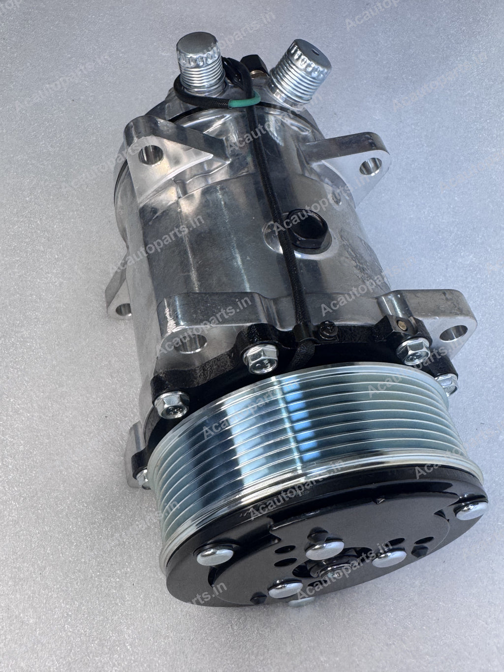 AC Compressor - Universal 510 8PK 24V