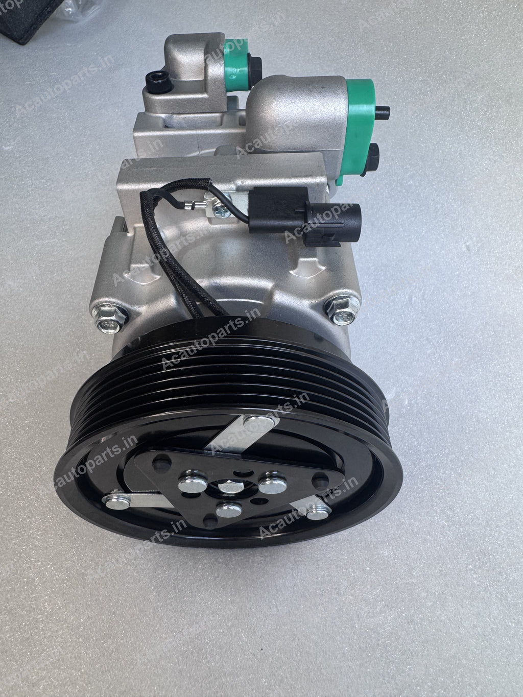 AC Compressor - Mahindra XUV500